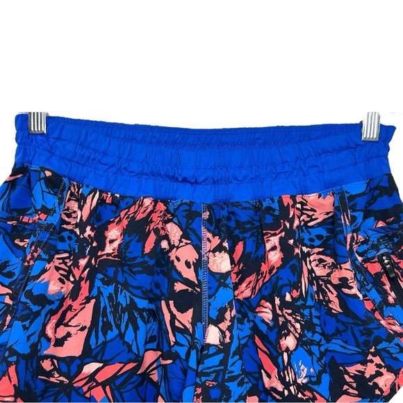 Lululemon Women’s ‘Tracker Short IV’ Paint Storm Print, Harbor Blue, Black SZ 12 - Picture 5 of 13